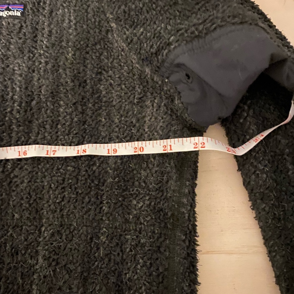 Patagonia Fleece Quarter Zip - Picture 6 of 7